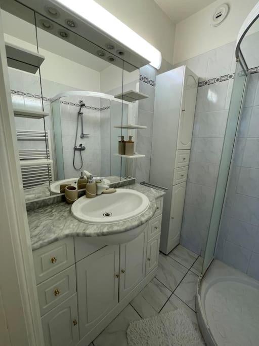 Appartement 7Mn From The Center/ Pool/Parking à Cannes Extérieur photo